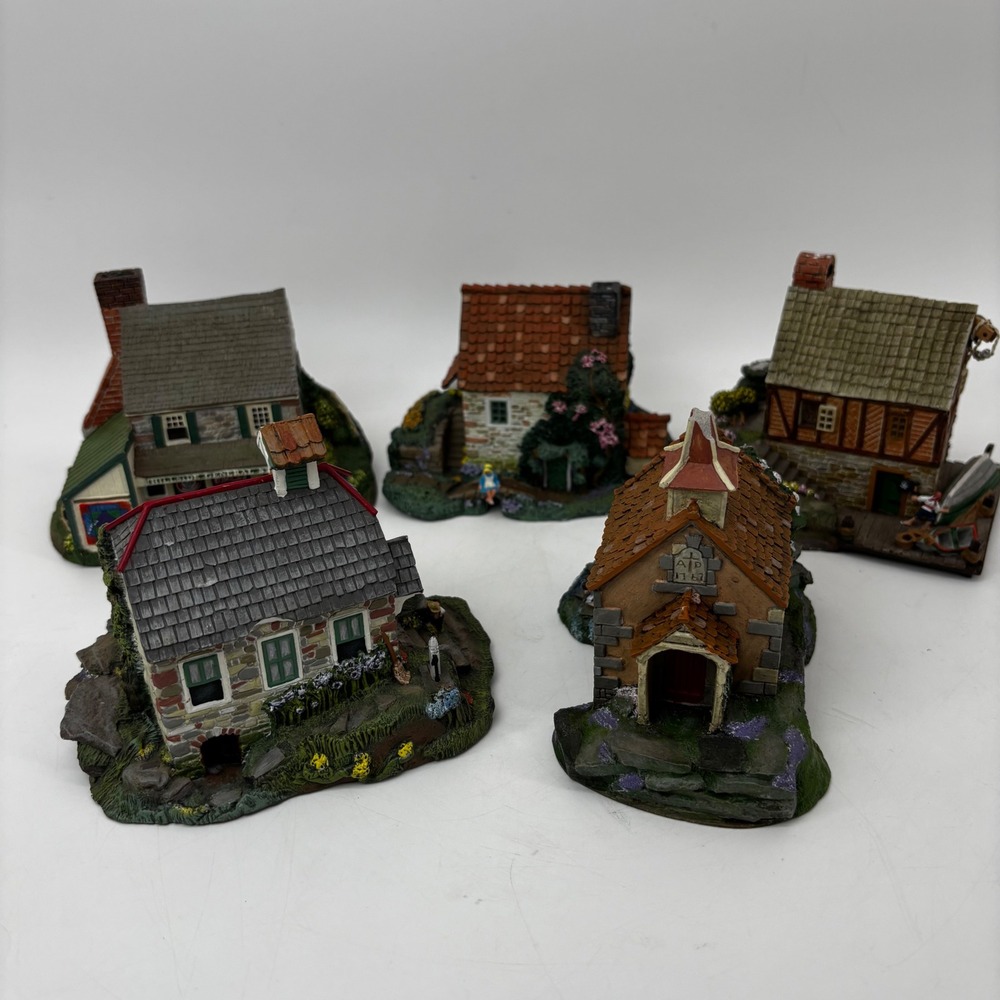 Vtg Hawthorne Village Set 5pc Store Church Stone Cottages